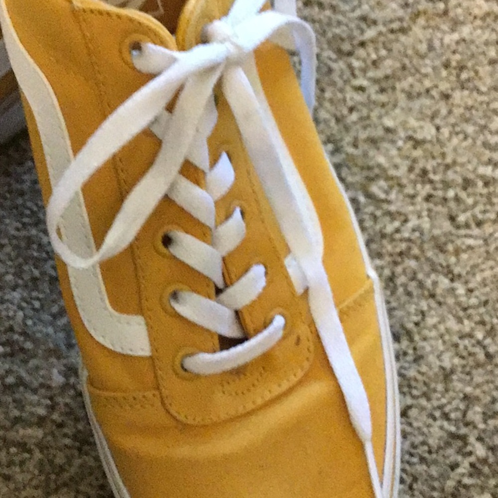 Vans Classic Yellow and White Shoes - Picture 2 of 8